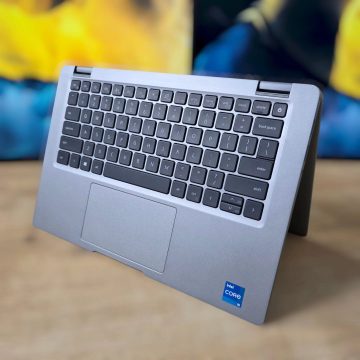 Dell Latitude 5320 2-in-1 Flip 360 image 2