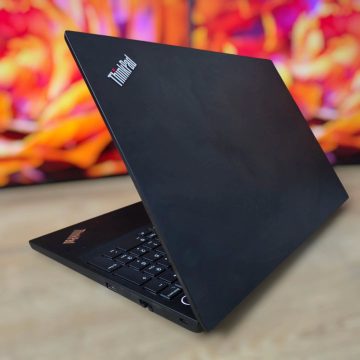 Lenovo ThinkPad E15 image 2