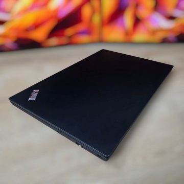 Lenovo ThinkPad E15 image 3