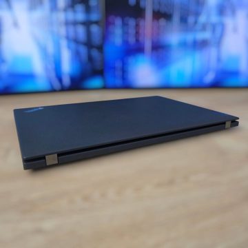 Lenovo ThinkPad T14s image 4