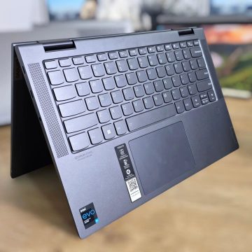 Lenovo Yoga 7i image 1